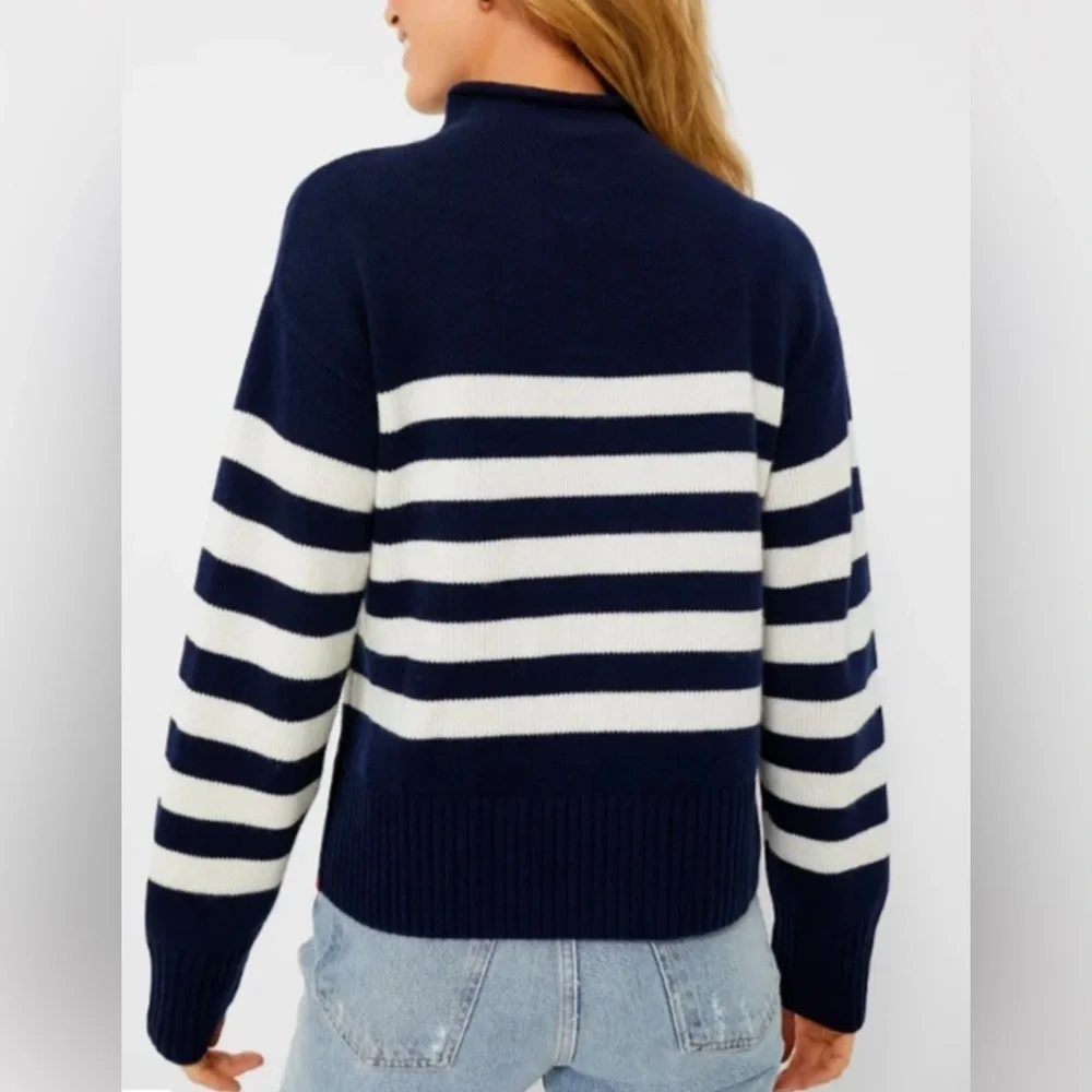 Truth by Republic Women’s Navy Blue Sweater with White Stripes Size S/P NWT - Picture 3 of 5